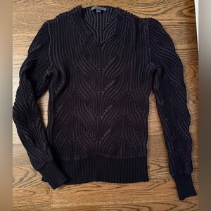 John Varvatos Men’s Black Knit V-Neck Sweater. 64%Cotton36% Silk. Size M. Fitted